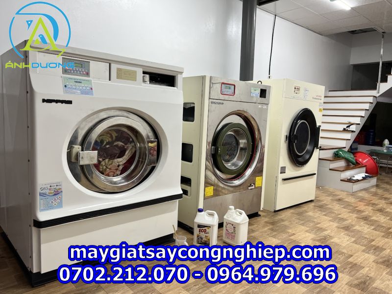 Lắp đặt máy giặt công nghiệp cũ tại Lục Giang